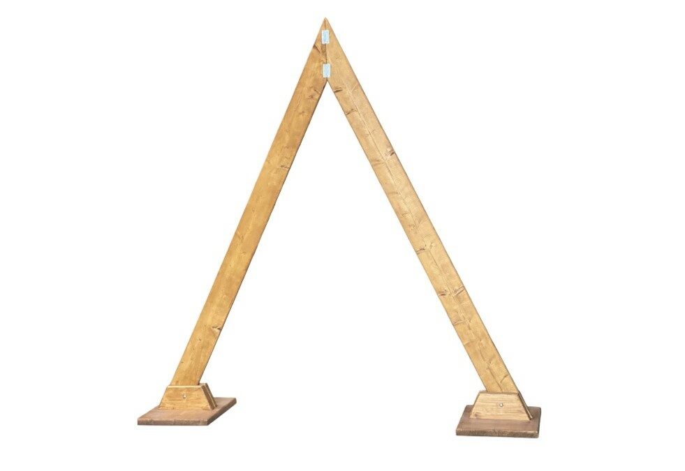 Arche en bois triangulaire