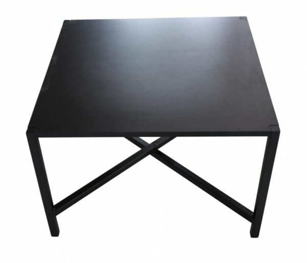 Table basse industrielle noire avec plateau noir